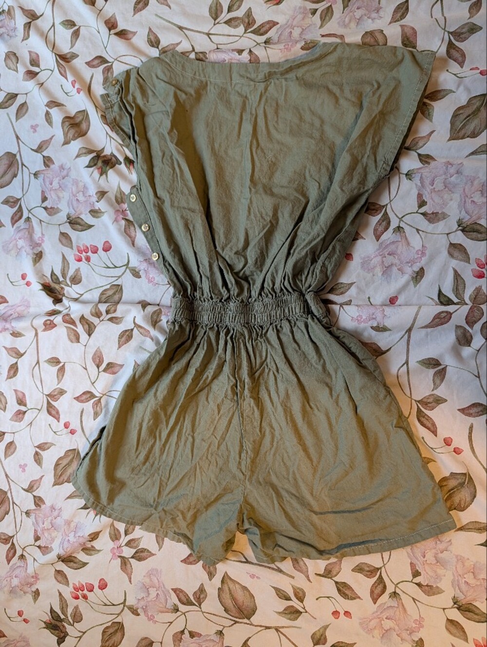 VTG Olive Green Elastic-Waist Cotton Romper With Button Closure